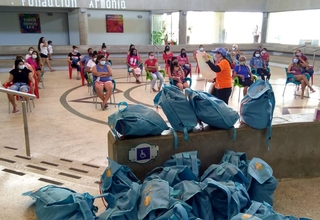 UNFPA envía 1300 kits de dignidad al estado Bolívar que serán entregados a mujeres y adolescentes temporalmente alojadas en los puntos de asistencia social integral (PASI) tras haber retornado al país en medio de la COVID-19