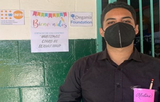  Abdías Rondón, facilitador en uno de los Espacios de Encuentro “Hablemos Claro de Sexualidad” 
