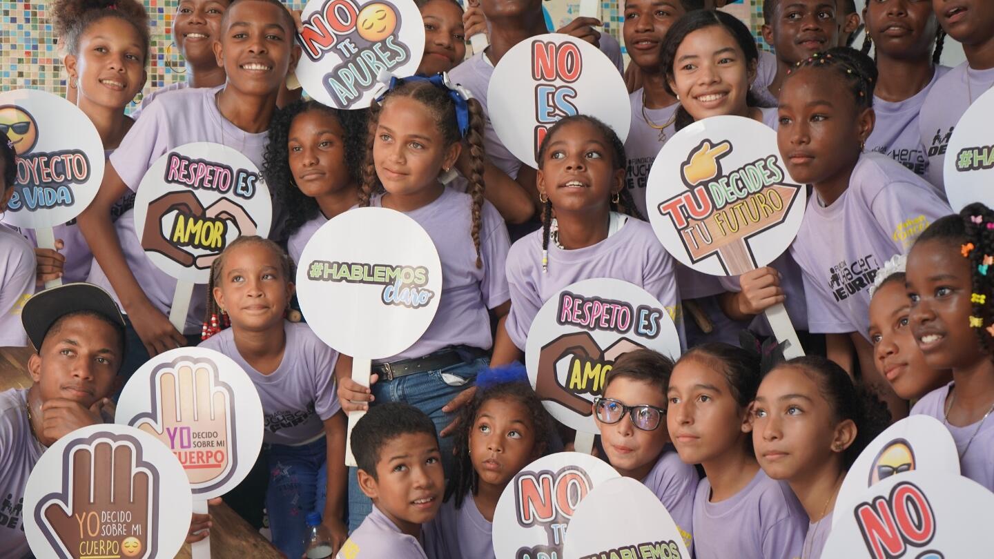 Niñas, niños y adolescentes de Curiepe, estado Miranda, formados en los Espacios Hablemos Claro de EIS.