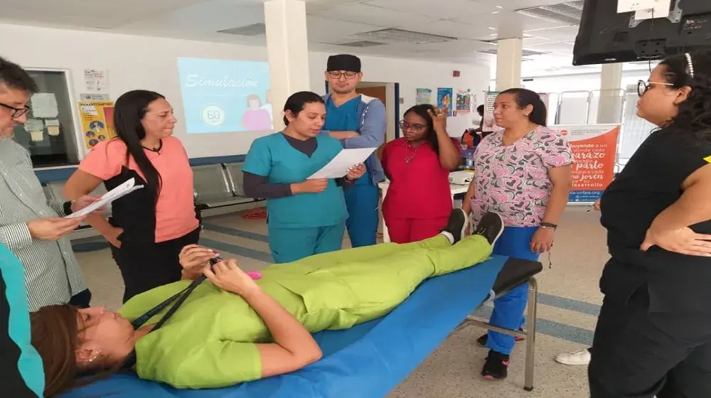 UNFPA apoya al Sistema Público de Salud fortaleciendo las capacidades del personal médico en la atención obstétrica de emergencia