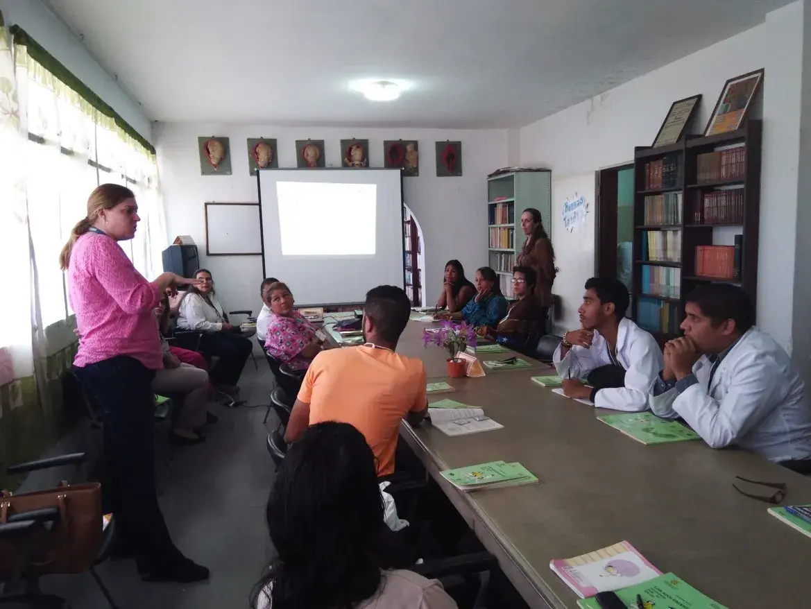 Instituto Dr. Pastor Oropeza fortalece sus capacidades en torno a la atención integral en salud de la población adolescente